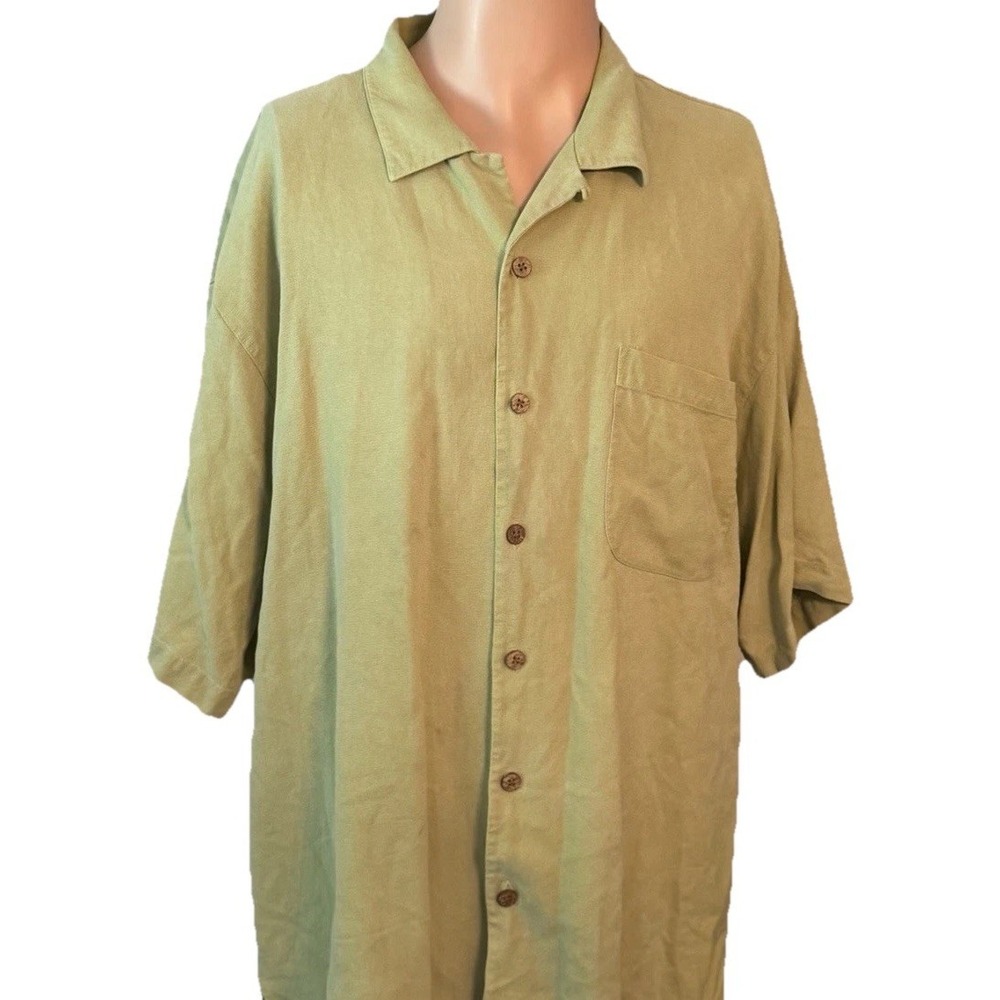 Tommy Bahama Shirt Men's XL Button 100% Silk  Light Green (See Pics)